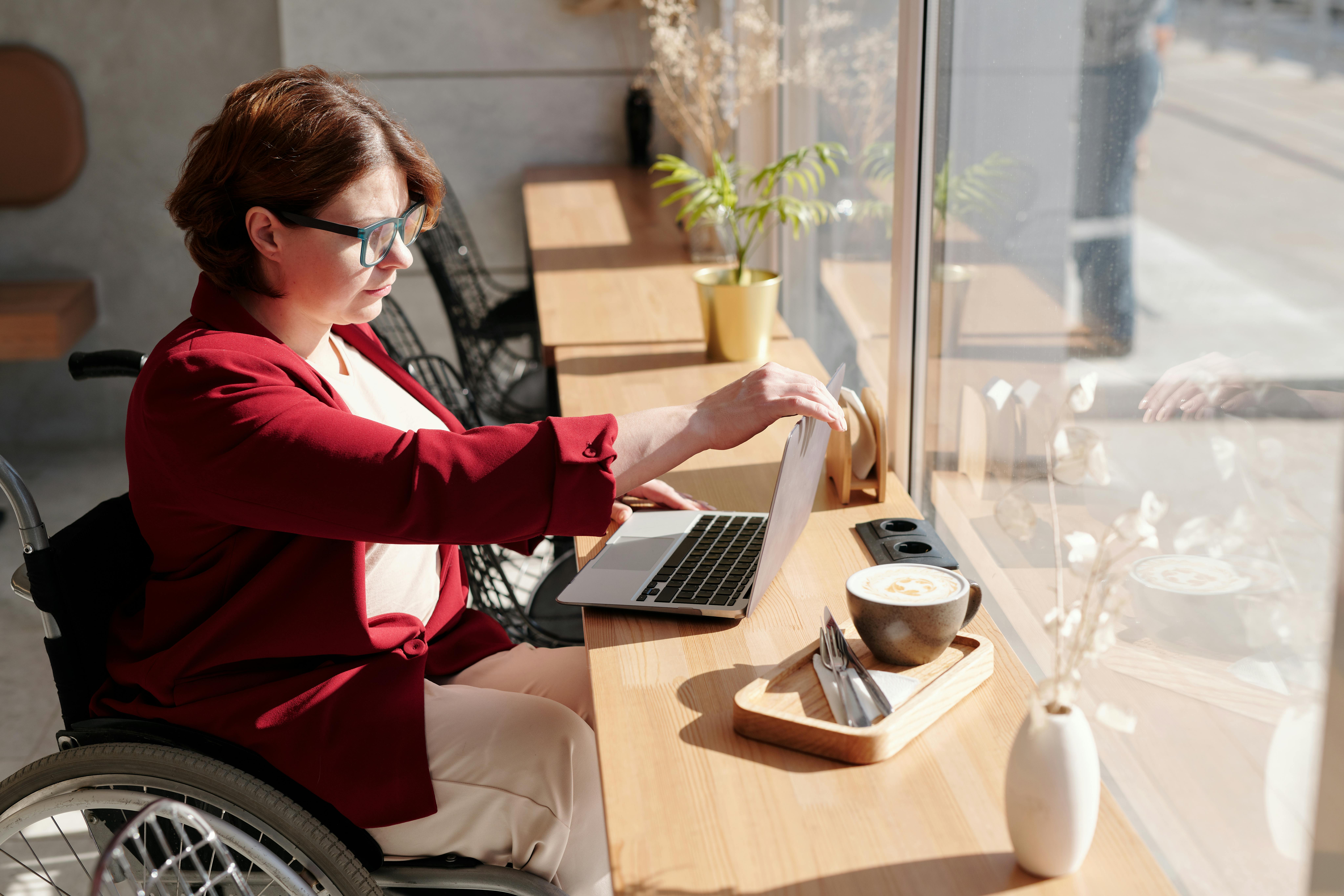 Women collaborating in tech
